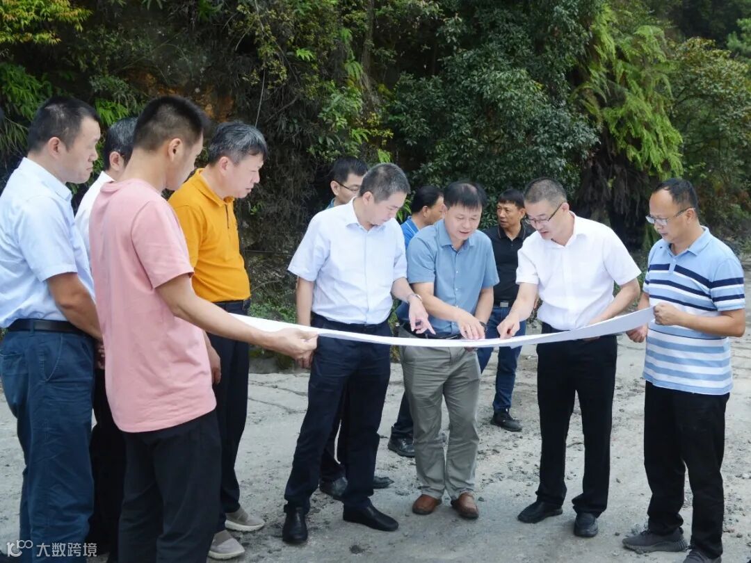 新材公司 黄显枢 集团领导到新材公司石狮公司现场调研3.jpg