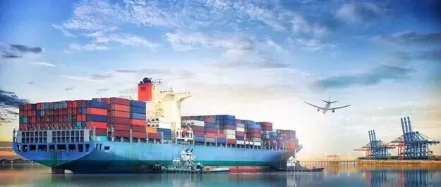 6706艘船、3360萬TEU！集裝箱航運(yùn)業(yè)實(shí)現(xiàn)里程碑式突破