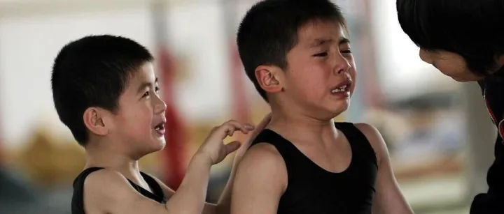 多多上线【尊享送货上门】：上门费7毛，罚款5元，电商和快递从此变成敌人