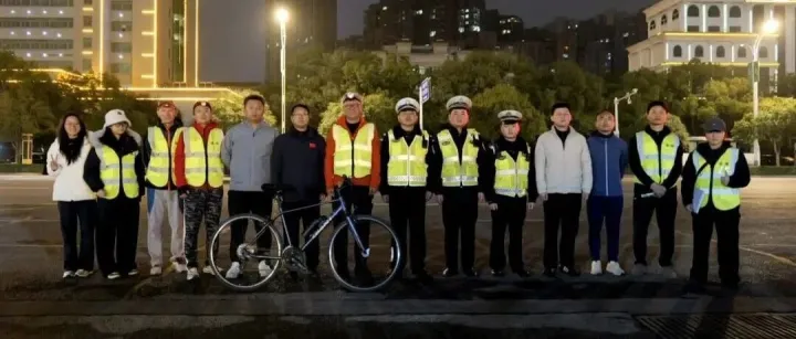 2026 <em>咸宁</em>马拉松赛道丈量工作圆满完成