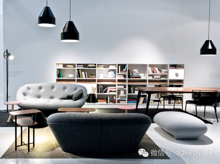 巴黎是时装中心,当然也是展示家居流行的宝地。就像名称一样,Maison&Objet更多展示的是具有装饰意味的产品。Maison&Objet每年分别在一月和九月举办,现在也在美国、亚洲打开版图。马上即将开幕的2015年Maison&Objet正好迎来25周年纪念,一月展览主题是“Make”,将从自然、人造、科技三大部分展示。