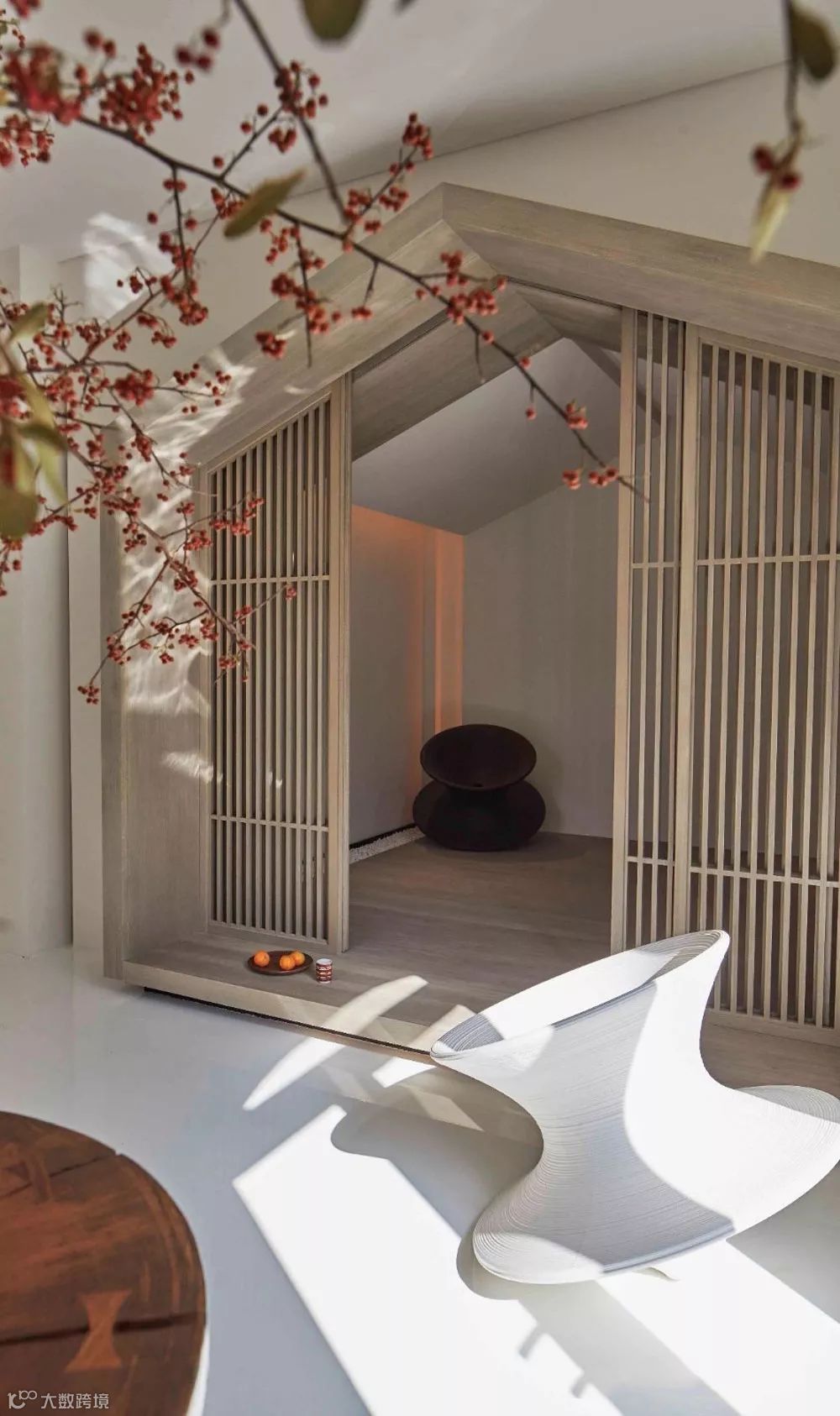 明亮素雅禅思静谧别墅