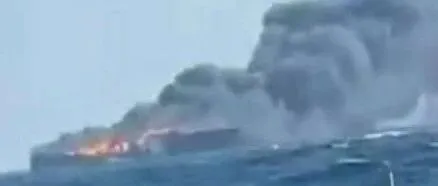 被击中、起火！MSC一集装箱船航行中遇袭！