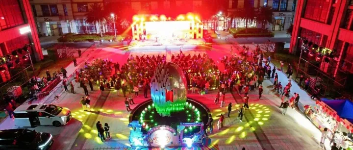 以乐为媒，活力满格！2025 第二届华创音乐节燃动园区