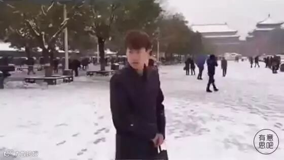 据说下雪天最好玩的不是雪人,而是南方人……