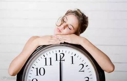 睡觉时身体突然抖一下!为什么?为什么?被答案吓哭