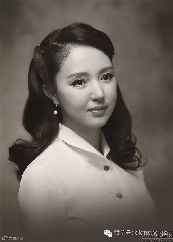 高云翔董璇曝国民风全家福 三世同堂其乐融融