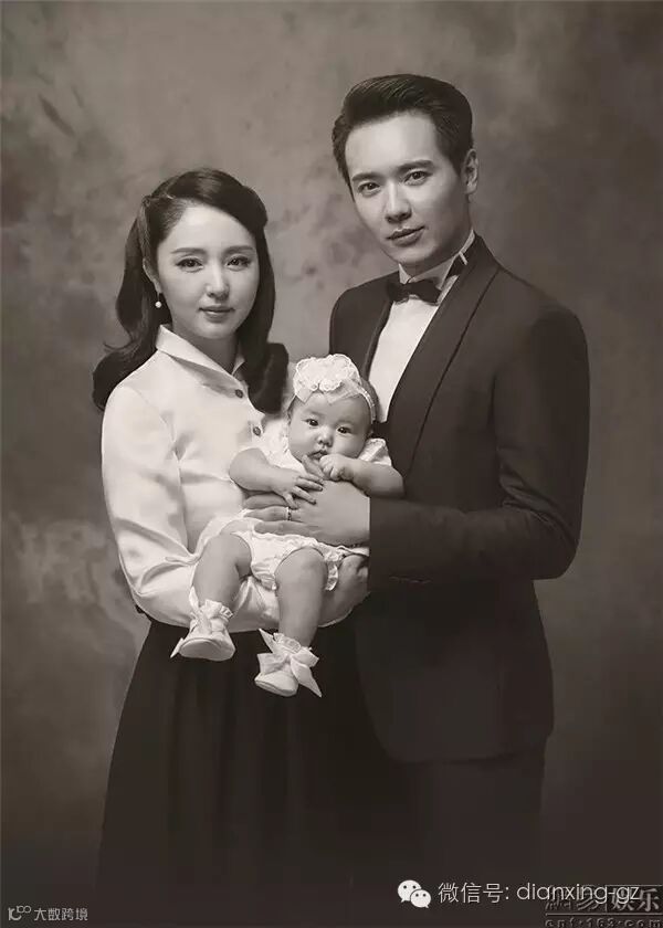 高云翔董璇曝国民风全家福 三世同堂其乐融融