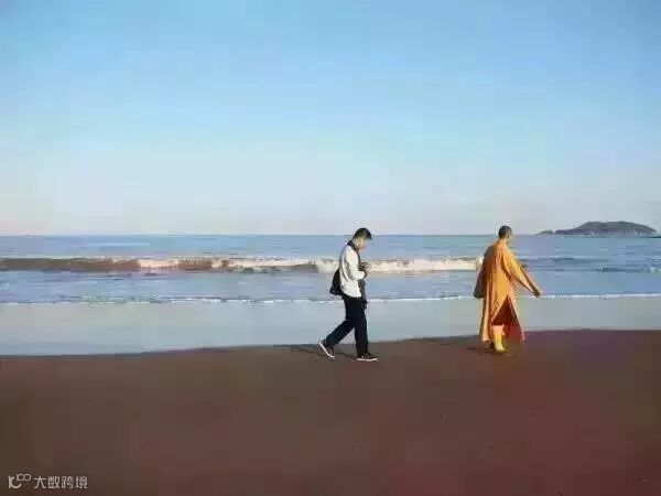 2号作品:梵音海潮音---浙江普陀山漫步海滩 作者:佛旅网---品宏.jpg