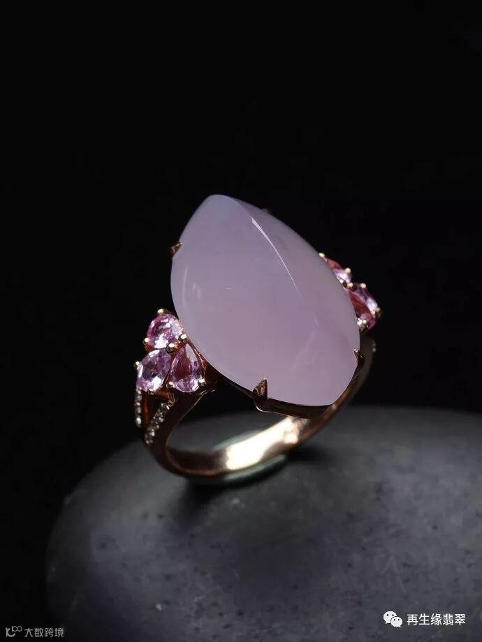 紫罗兰——翡翠中的春色