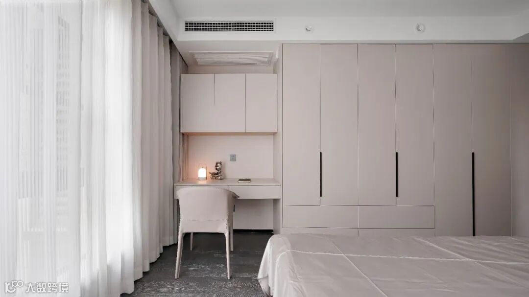 160㎡黑白灰的家以静制动,高级感爆棚,实用性倍增,氛围感拉满!设计案例 (15).jpg