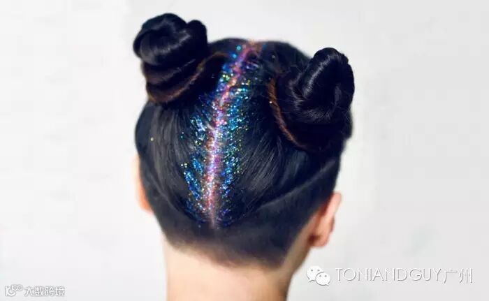 NOW TRENDING: GLITTER ROOTS 14