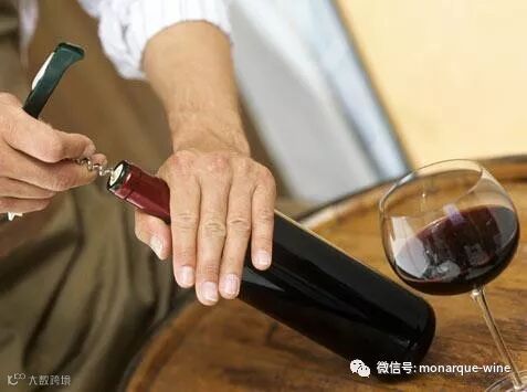 隔了一夜的葡萄酒还能喝吗?