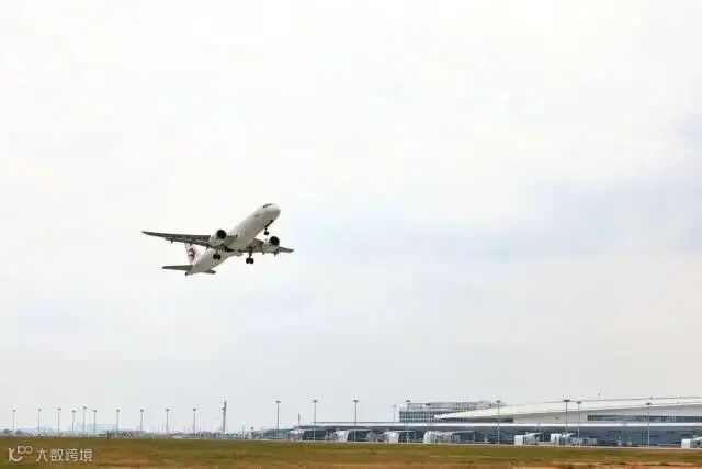 从T1到T3，变化的不仅是航站楼的规模，更是广州城市发展的维度与格局。