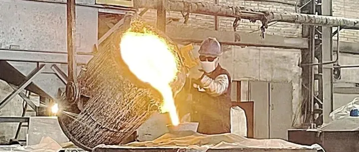 曹洪新：炼好每一炉钢水