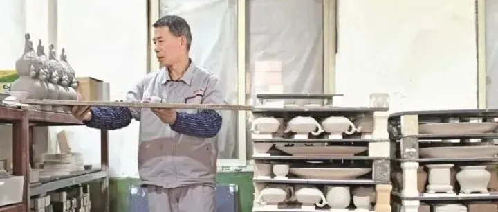 <em>铜川</em>探索陶瓷产业高质量发展新路径