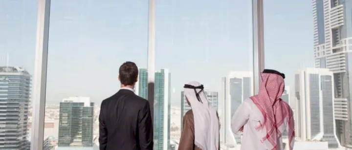 迪拜富豪 “搬家式” 转移资产，新加坡与中国成首选