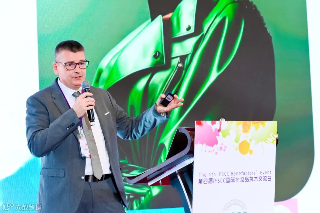 法国SCC主席Dr.Richard Leroux.jpg