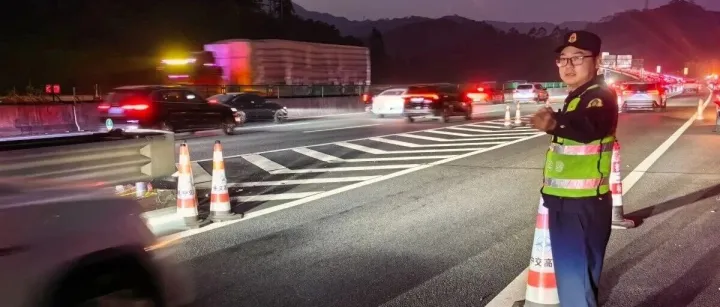 【春运模范】路产二中队四班组：春运保畅，使命在肩