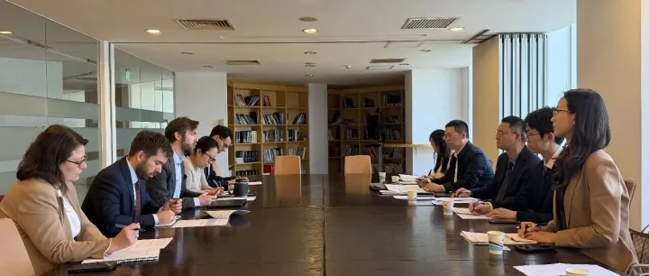 邓波副局长与西班牙驻华使馆一等经济商务参赞Alfonso Noriega开展工作交流