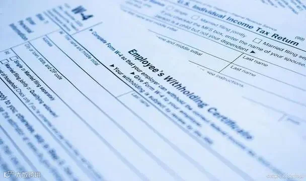 深入解析外贸中的订舱费及相关费用管理