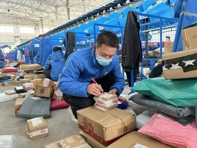 肇庆高新区“平安先锋骑手”。