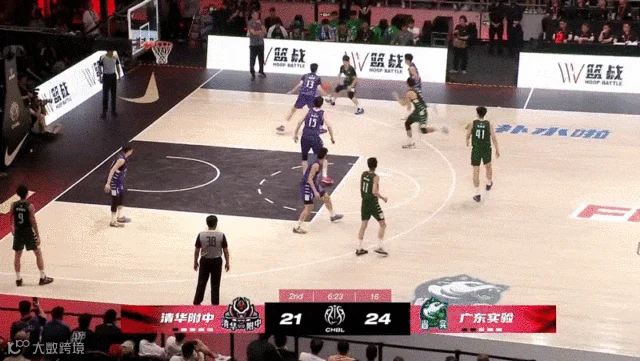 广东实验中学高中篮球队进球瞬间。