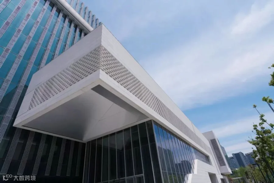 临港333.jpg