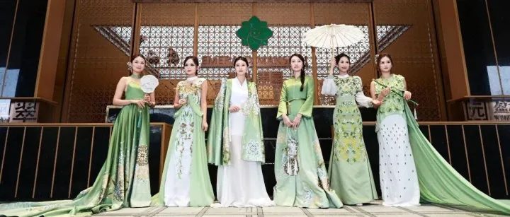 共鉴城市层峯生活范本   II   盈科·翠园高定人文会所暨奢雅样板间盛大启幕