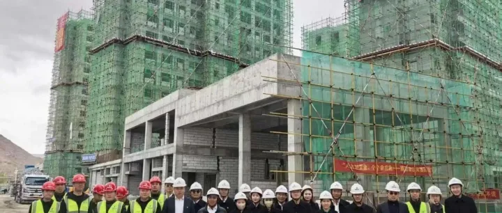 基层动态 | 藏建·康祥项目主体结构全面封顶