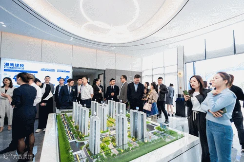 微信图片_20230429173928_副本.gif