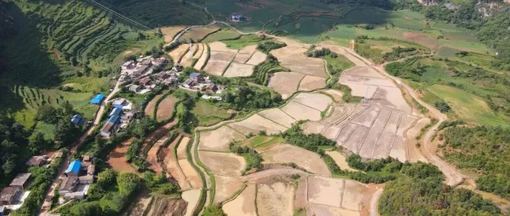 丘北县高标准农田建设项目通过初步验收