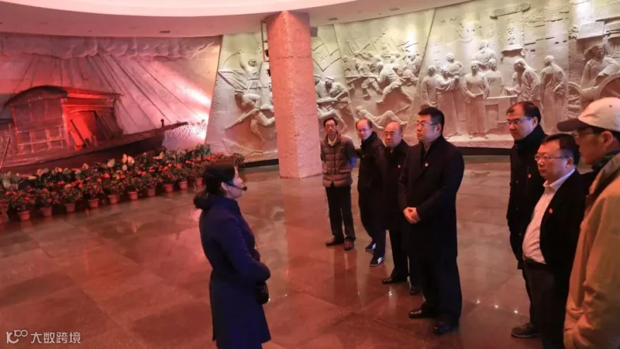 物流公司领导班子赴南湖革命纪念馆开展中心组学习1_副本.jpg
