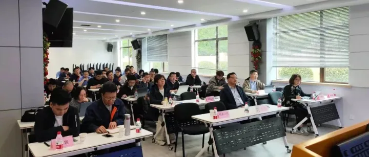 筑牢安全环保底线，护航创新发展之路！公司举办2026年实验室安全、环保专题培训