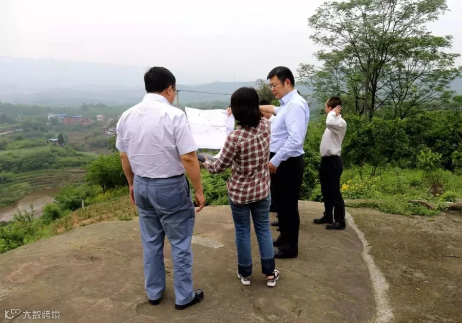 边晖一行拜访长寿区领导1.jpg