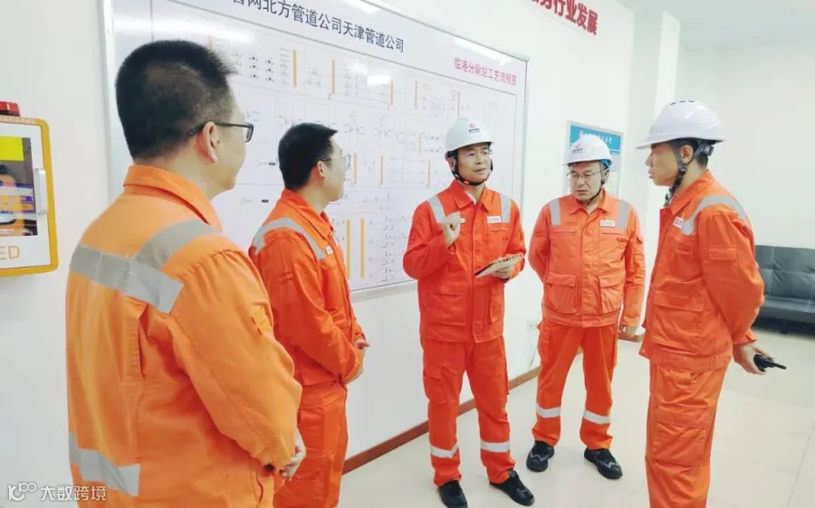 32665ddaa55f4d78a5b7e2cc862a140a.jpg