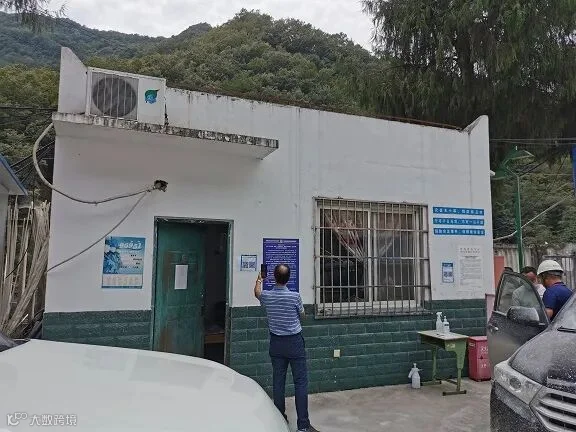 82a865bb-1e17-4dd8-9de2-21b44a13892a.jpg