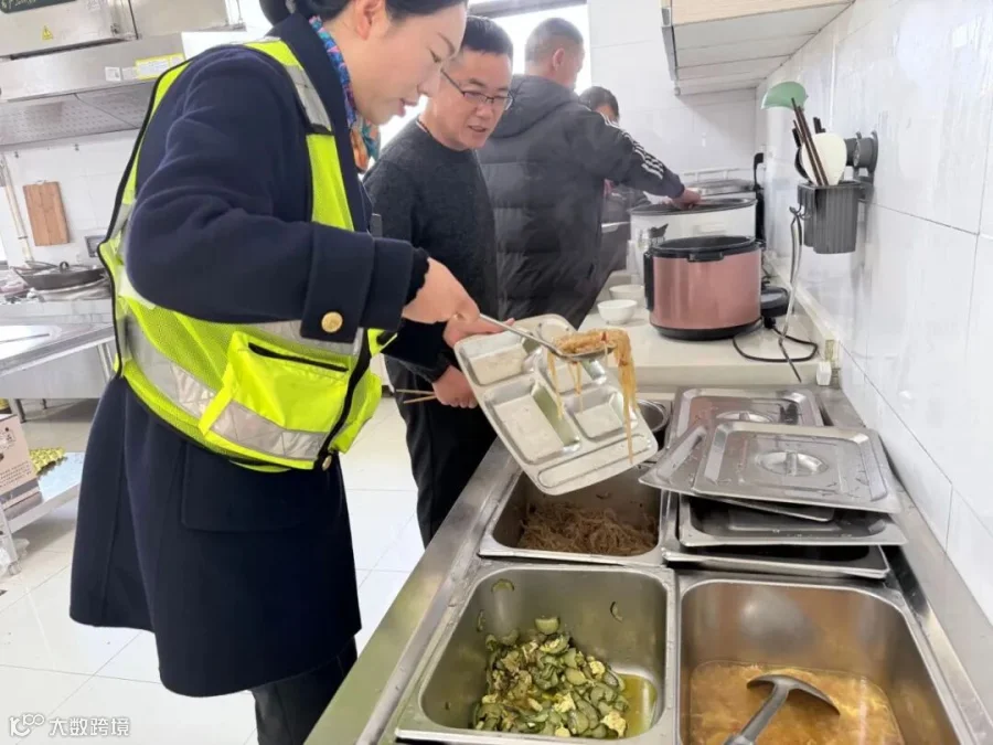 合芜中心无为收费站_副本.jpg