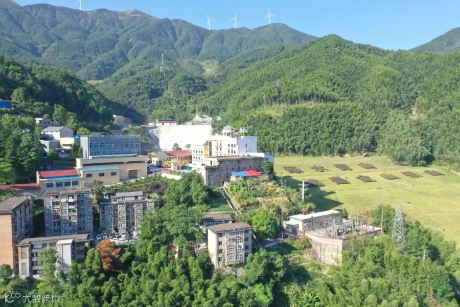 办公楼2.JPG