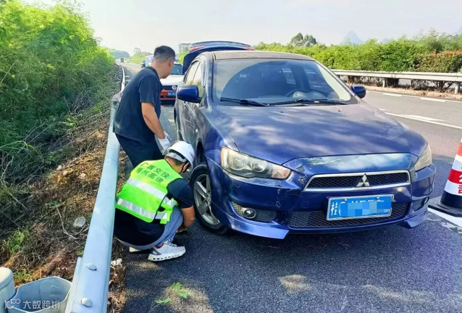 应急值守人员24小时轮番值守 (2).jpg