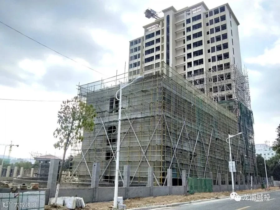 水岸现.jpg