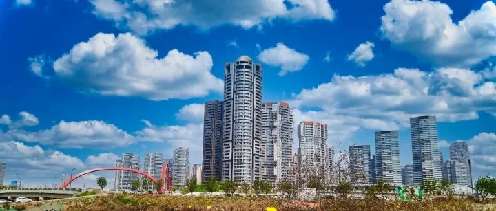 【精品工程展示】公共建筑、公益设施装修——成都万华麓湖生态城<em>C20</em>外装项目