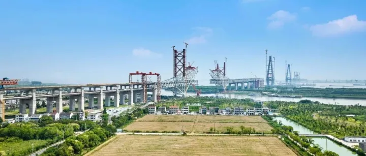 张濂带队赴景宁235国道项目开展安全检查