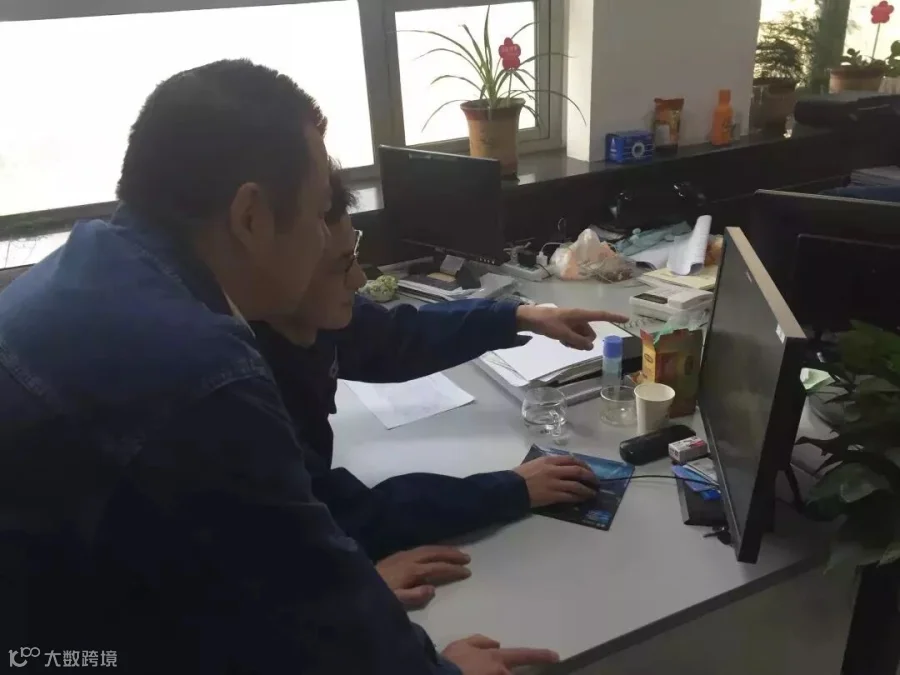 1803129379.jpg