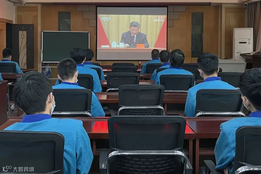 000.jpg