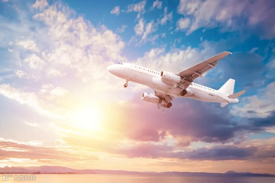 摄图网_500847583_创意航空背景(企业商用).jpg