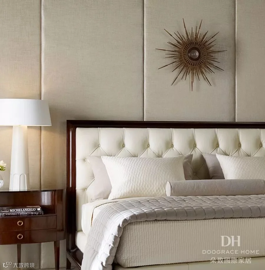 Baker_ThomasPheasant_lifestyle_bedroom001.jpg