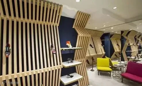 http://7xo6kd.com1.z0.glb.clouddn.com/upload-ueditor-image-20161213-1481614572176064217.jpg