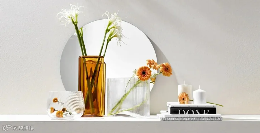 Lifestyle_landscape_Vase_Layers_tall_Vase_Opti_medium_Vase_Mist_wide_1_1800x.webp.jpg