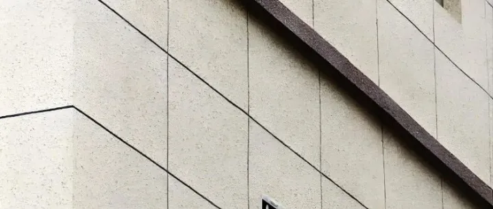 外墙水包砂与真石漆施工比较